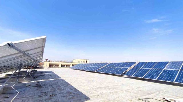 نیروگاه خورشیدی 168 کیلو واتی دانشگاه فردوسی مشهد