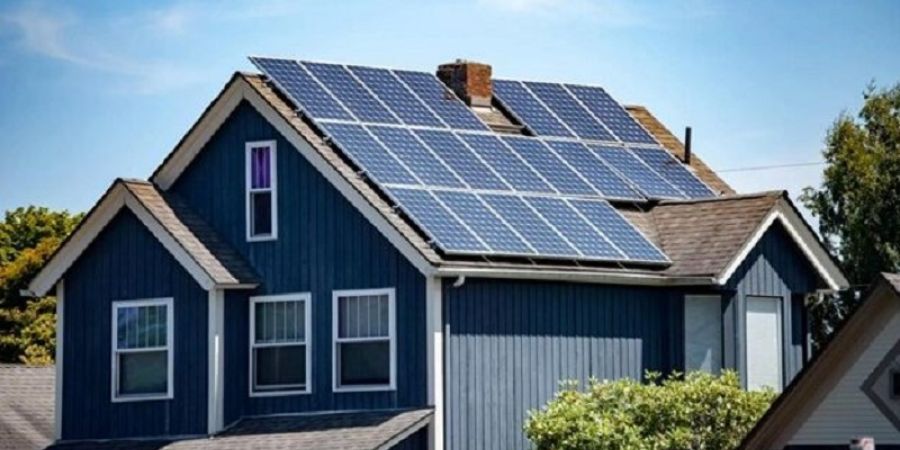 نیروگاه خورشیدی ماهانه 2/5 میلیون تومان درامد دارد