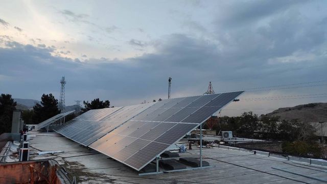 نیروگاه خورشیدی 85 کیلو واتی شرکت مهام شرق