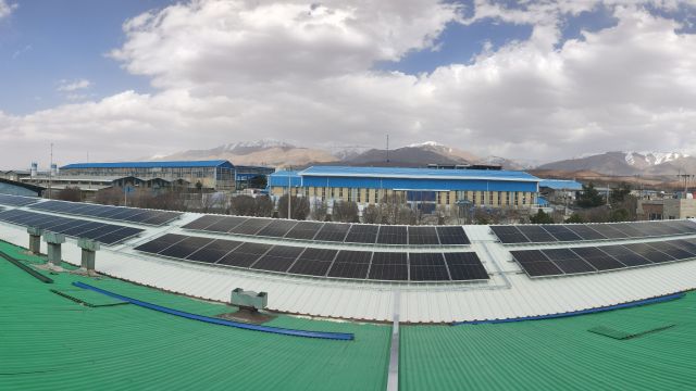 نیروگاه خورشیدی 200 کیلو واتی متصل به شبکه درشرکت نیک گستر نیشابور